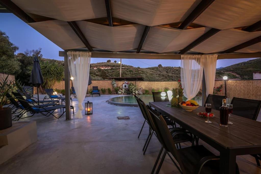 AlikianosCasa Del Miele, Private Pool, Bbq, Mountain View.别墅 外观 照片