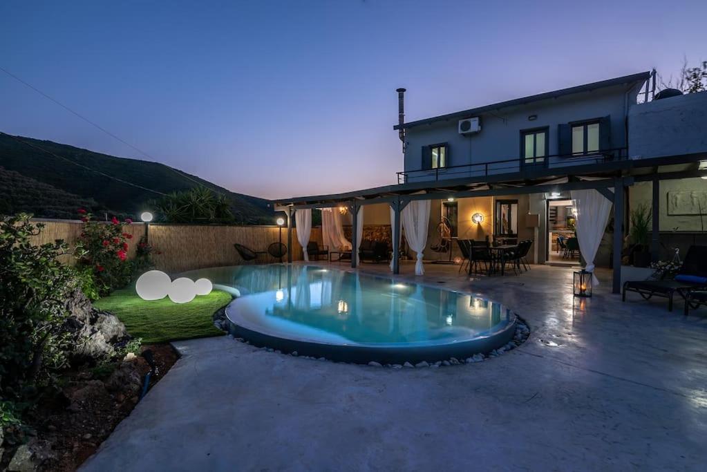 AlikianosCasa Del Miele, Private Pool, Bbq, Mountain View.别墅 外观 照片